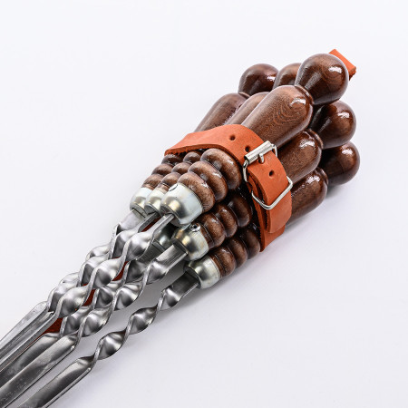 A set of skewers 670*12*3 mm in a leather quiver в Чебоксарах